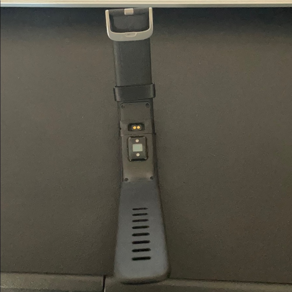 Fitbit Charge HR - Picture 3 of 4